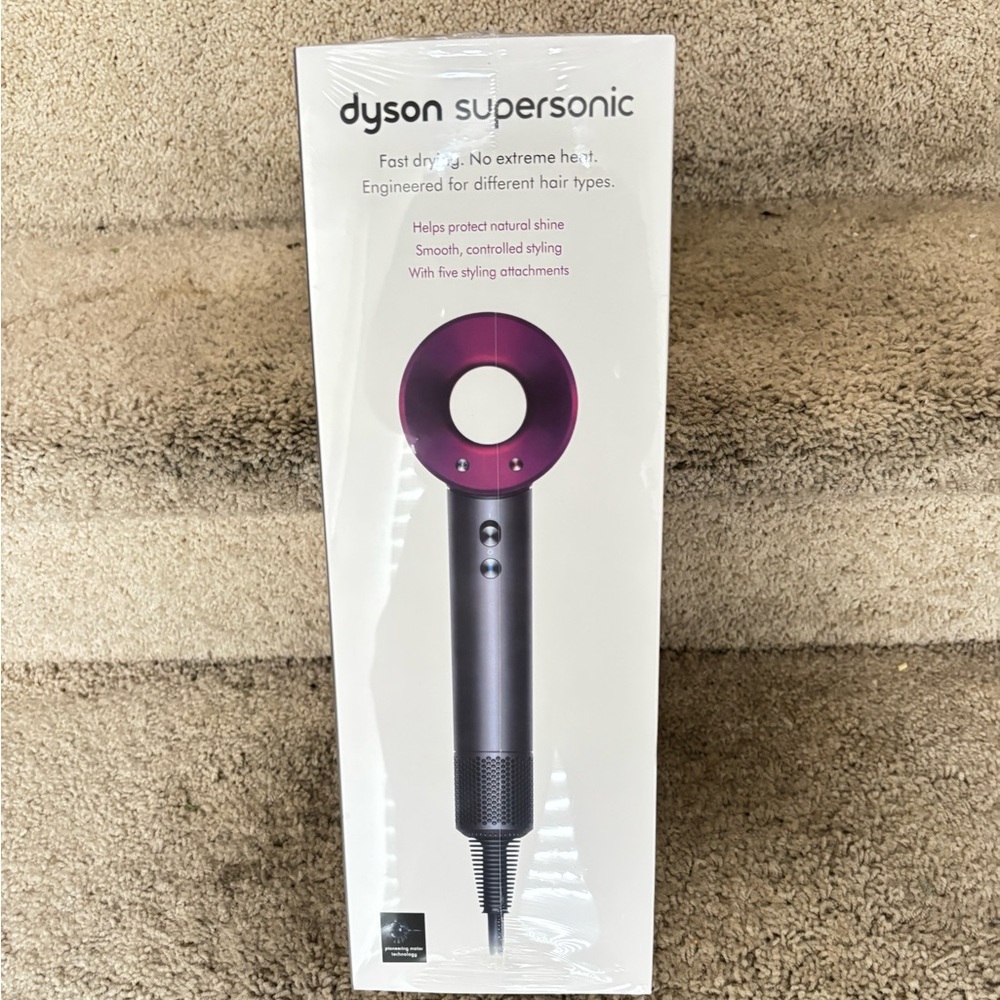 Dyson Supersonic Hairdryer sealed